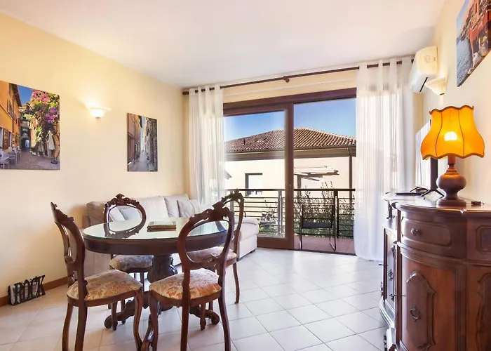 Bella Sathea * Torri Del Benaco